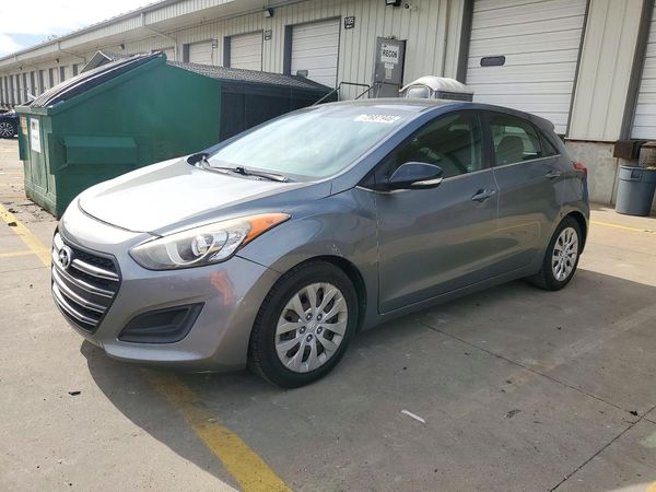 2017 HYUNDAI ELANTRA — Front 3/4