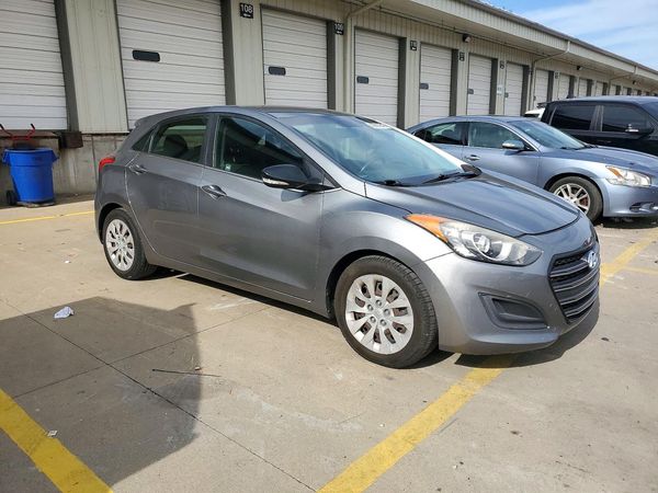 2017 HYUNDAI ELANTRA — Passenger 3/4