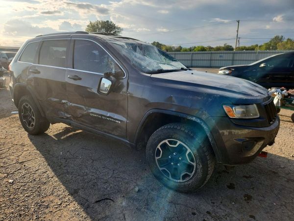 2014 JEEP CHEROKEE Limited — Passenger 3/4