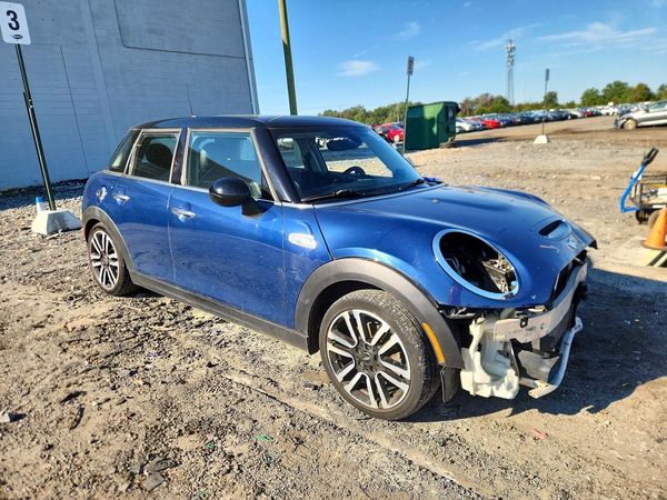 2016 MINI COOPER — Passenger 3/4