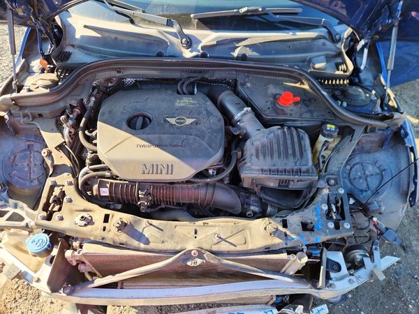 2016 MINI COOPER — Engine bay