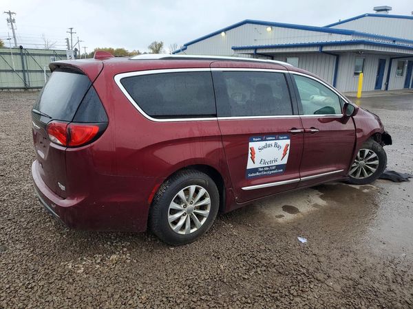 2019 CHRYSLER PACIFICA Touring L — PSRA