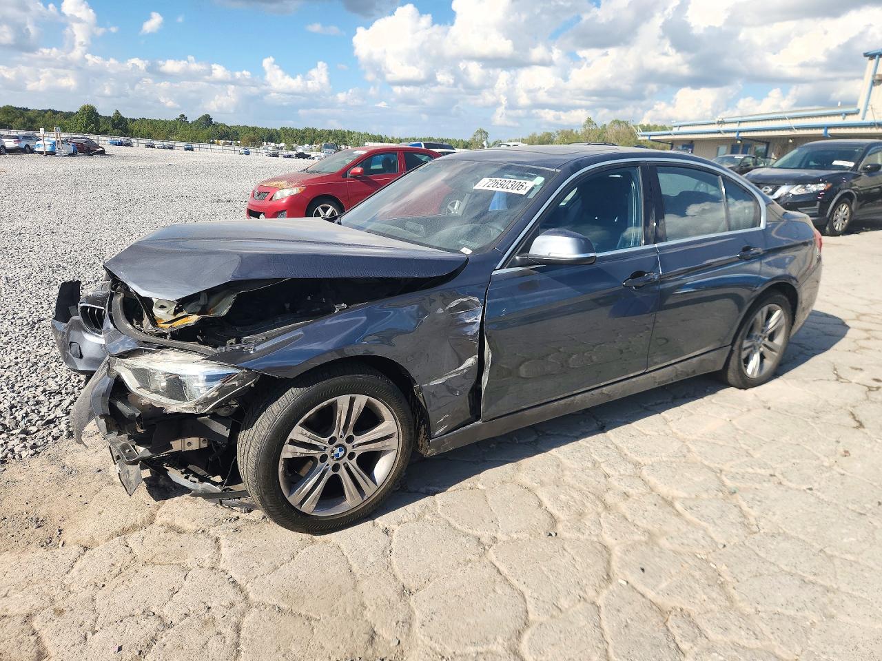 2018 BMW 330 SA — Front 3/4