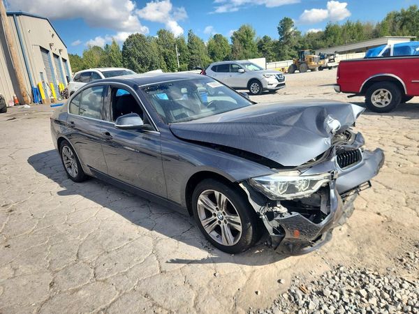 2018 BMW 330 SA — Passenger 3/4