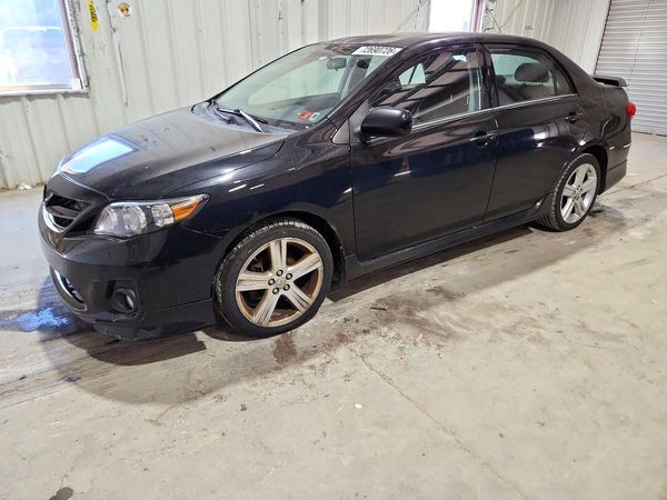 2013 TOYOTA COROLLA — Front 3/4