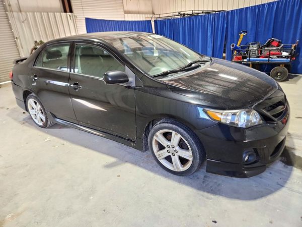 2013 TOYOTA COROLLA — Passenger 3/4