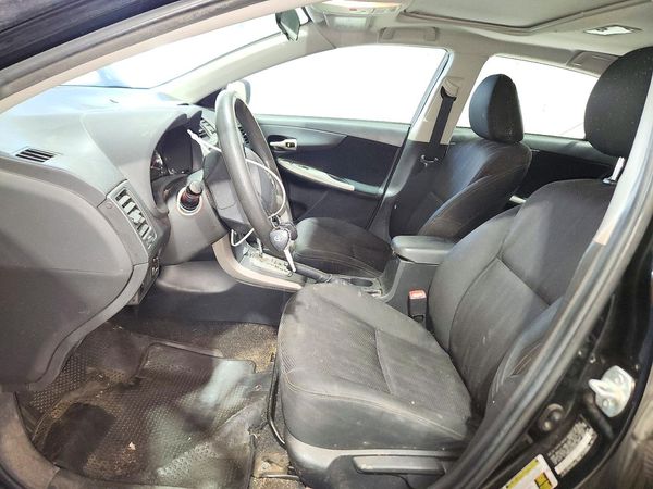 2013 TOYOTA COROLLA — DENT