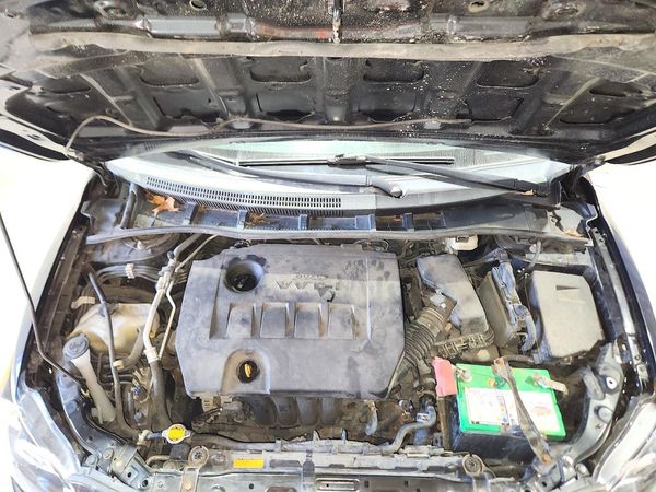2013 TOYOTA COROLLA — Engine bay