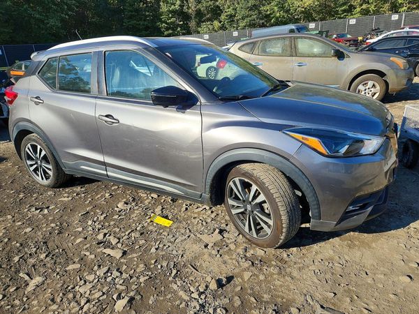 2020 NISSAN KICKS — Passenger 3/4