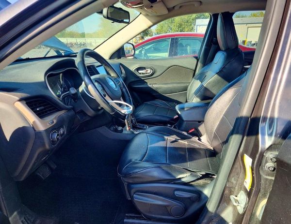 2014 JEEP CHEROKEE Latitude — DENT