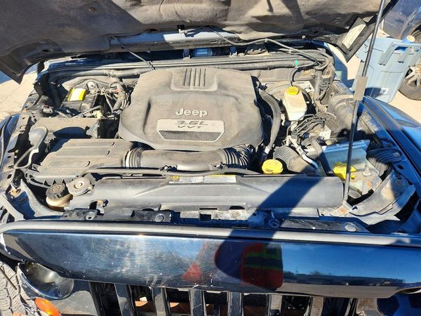 2012 JEEP WRANGLER Sahara — Engine bay