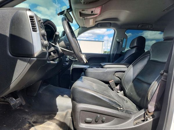 2017 CHEVROLET SILVERADO LT — DENT
