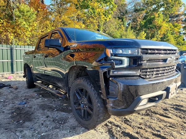 2021 CHEVROLET SILVERADO Trail Boss - LT — Passenger 3/4