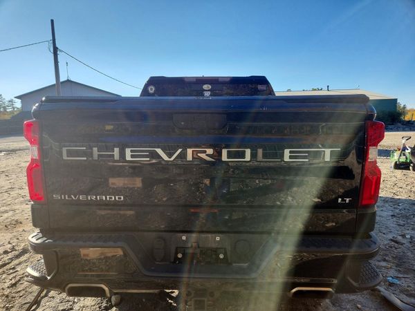 2021 CHEVROLET SILVERADO Trail Boss - LT — DIRR