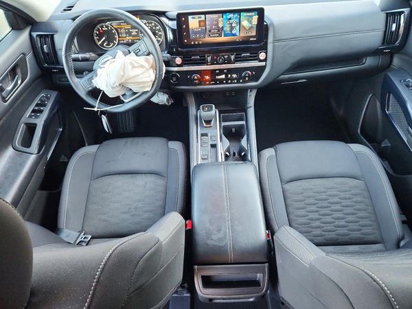 2026 NISSAN PATHFINDER SV — CKPT