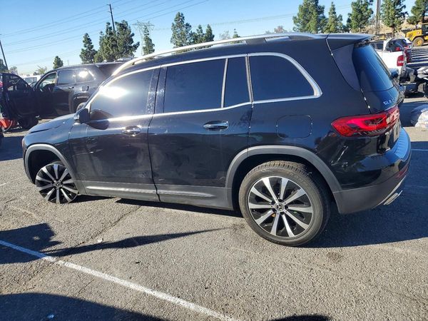 2021 MERCEDES-BENZ GLB GLB250