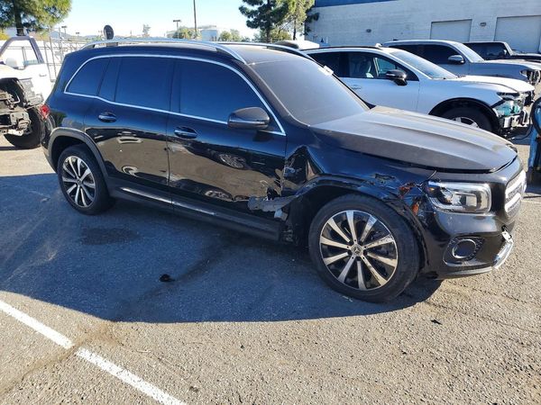 2021 MERCEDES-BENZ GLB GLB250