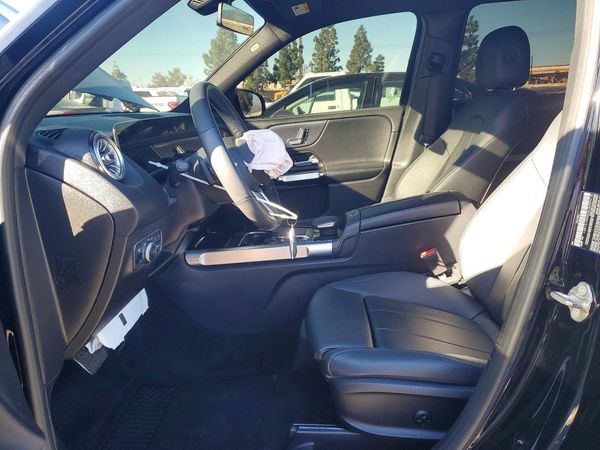 2021 MERCEDES-BENZ GLB GLB250