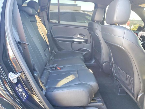 2021 MERCEDES-BENZ GLB GLB250