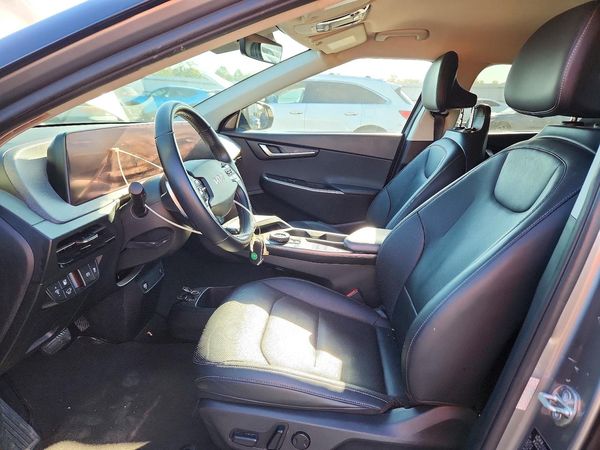 2023 KIA EV6 Light, Wind — DENT