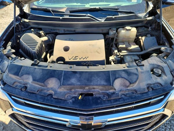 2020 CHEVROLET TRAVERSE Premier — Engine bay