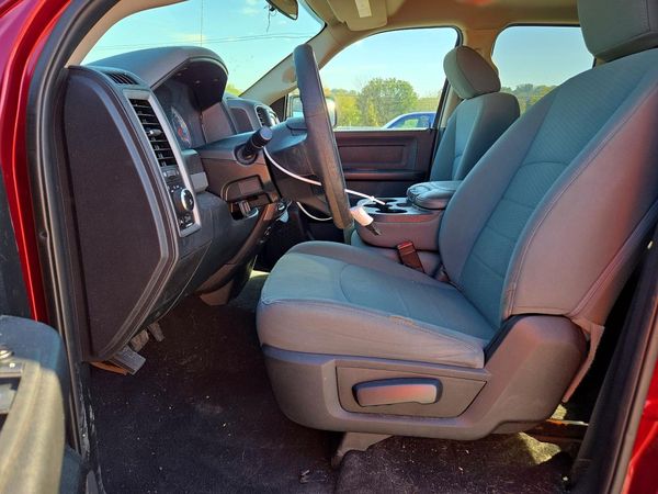 2018 RAM 1500 ST — DENT