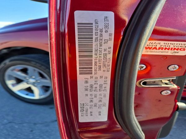 2018 RAM 1500 ST — VINS