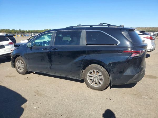 2025 TOYOTA SIENNA LE — DSRA