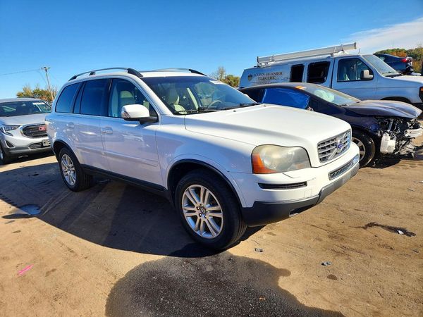 2012 VOLVO XC90 — Passenger 3/4