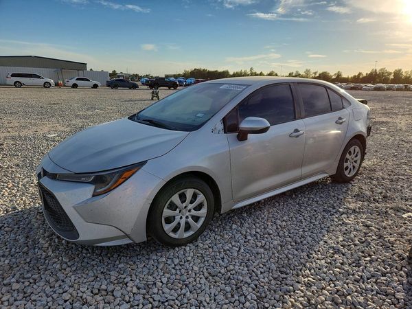 2022 TOYOTA COROLLA LE — Front 3/4