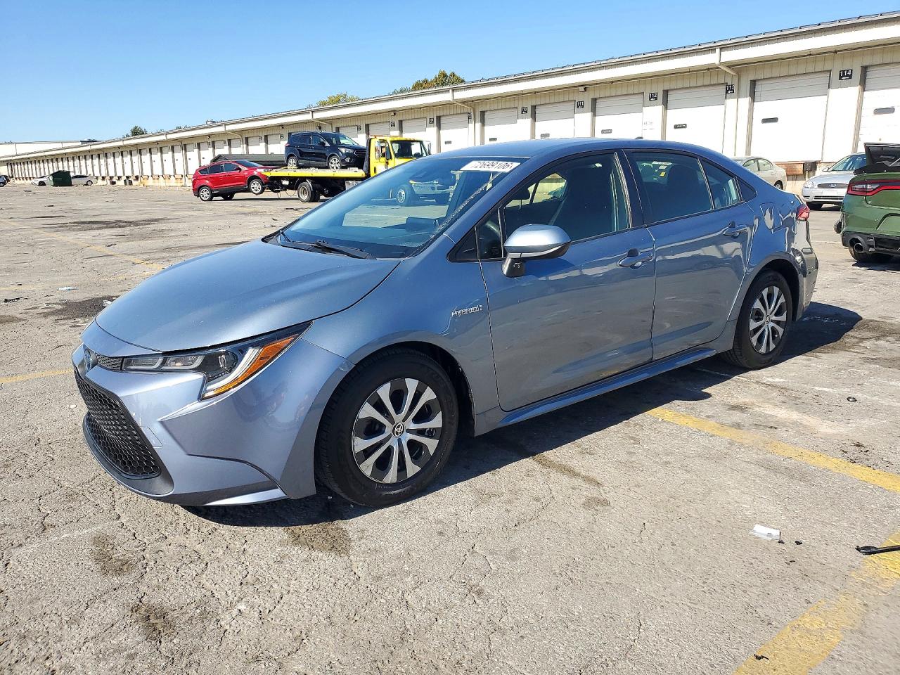 2021 TOYOTA COROLLA LE — Front 3/4