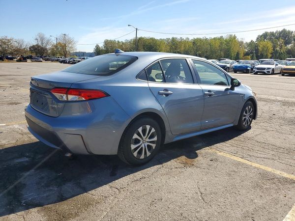 2021 TOYOTA COROLLA LE — PSRA