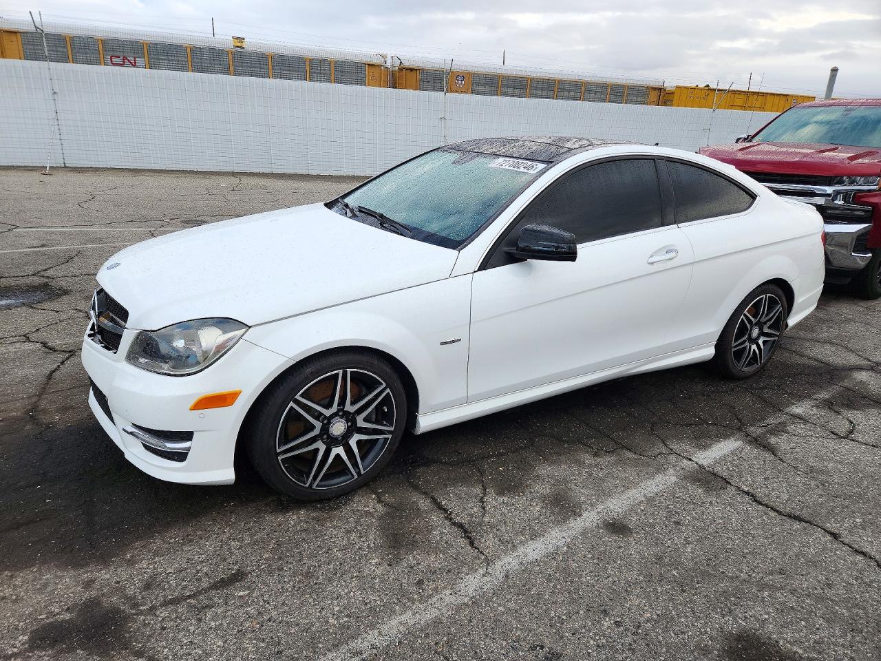2013 MERCEDES-BENZ C-CLASS C250 — Front 3/4