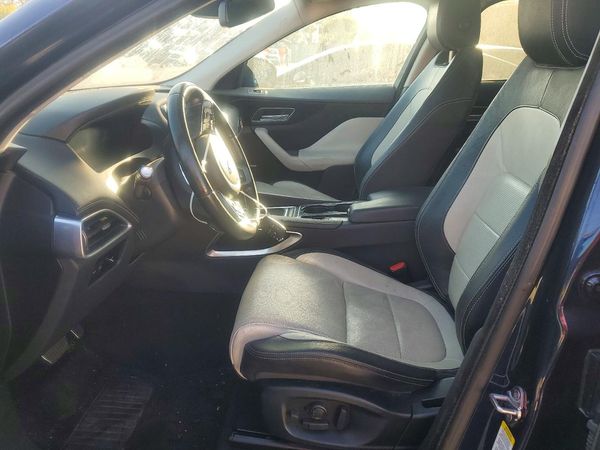 2017 JAGUAR F-PACE R-Sport — DENT
