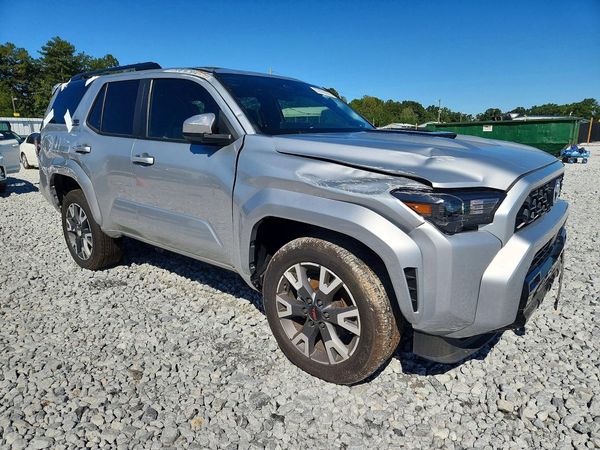 2025 TOYOTA 4RUNNER — Passenger 3/4