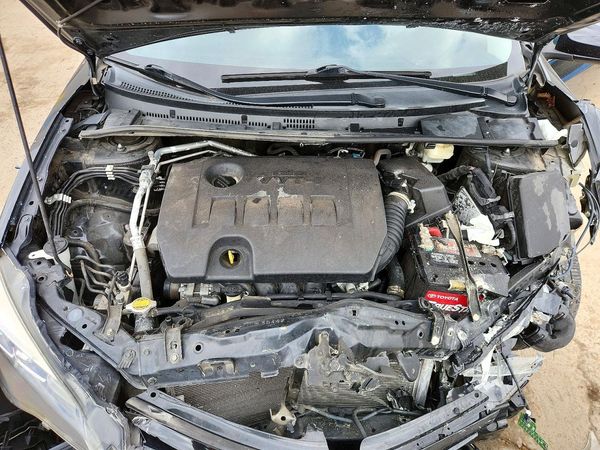 2017 TOYOTA COROLLA — Engine bay