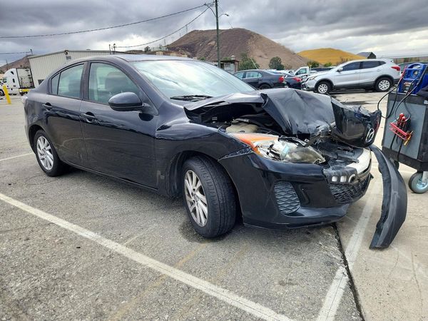 2012 MAZDA 3 Touring/GS — Passenger 3/4