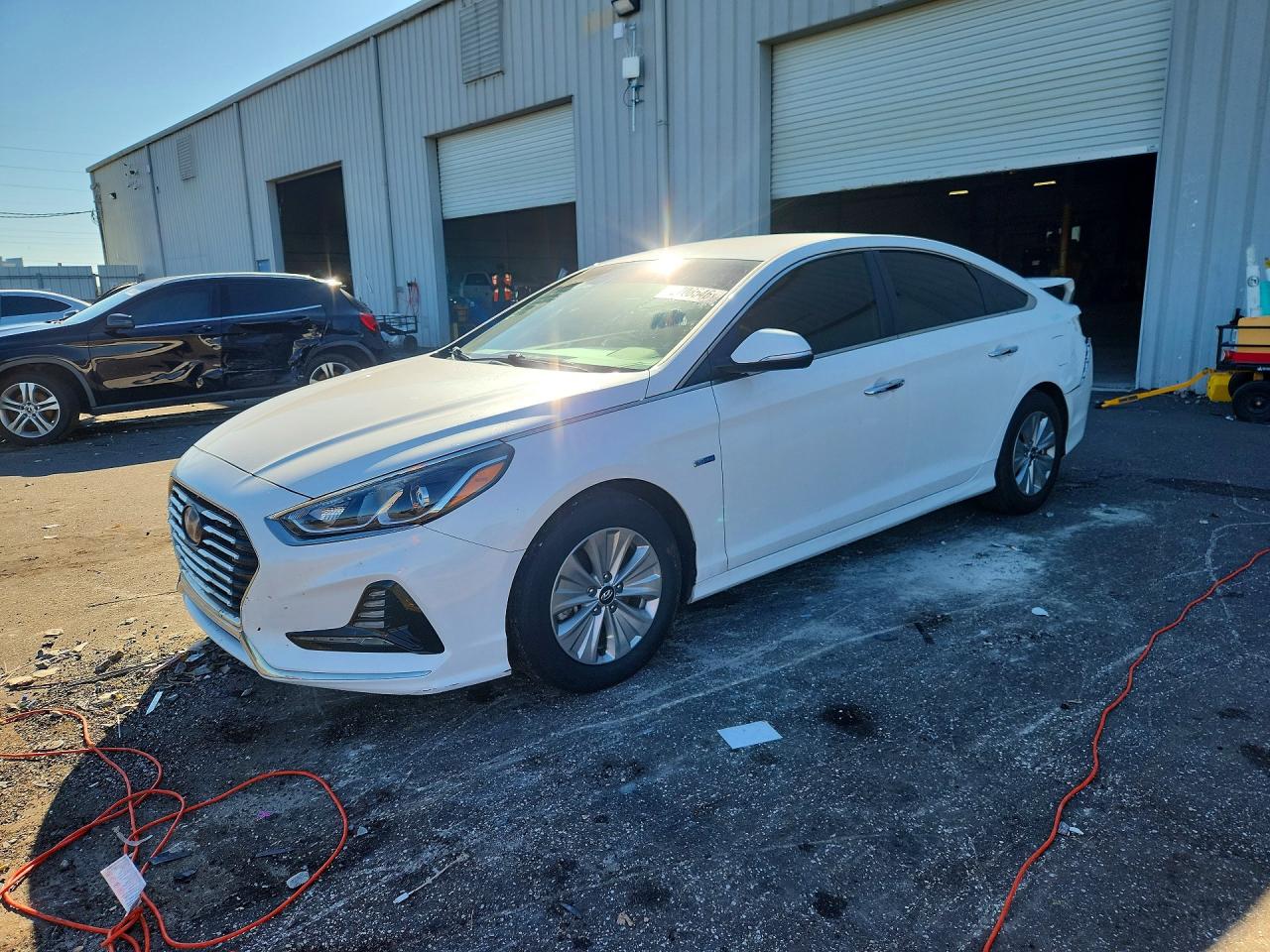 2019 HYUNDAI SONATA Hybrid SE — Front 3/4