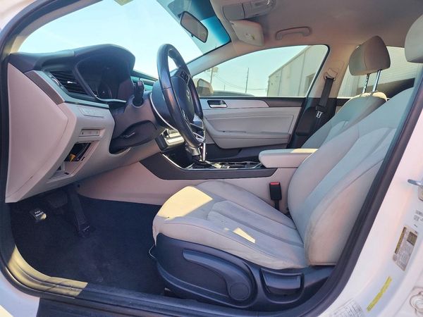 2019 HYUNDAI SONATA Hybrid SE — DENT