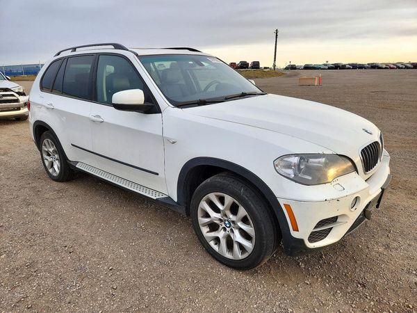 2013 BMW X5 xDrive35i — Passenger 3/4