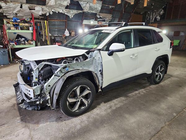 2023 TOYOTA RAV4 SE — Front 3/4