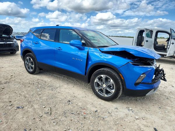 2026 CHEVROLET BLAZER 2LT — Passenger 3/4