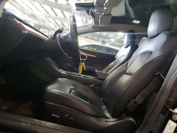 2023 TESLA MODEL 3 — DENT