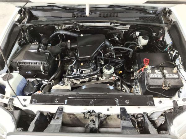 2023 TOYOTA TACOMA SR5 — Engine bay