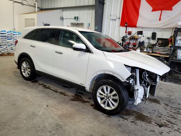 2020 KIA SORENTO L, LX, S — Passenger 3/4