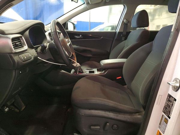 2020 KIA SORENTO L, LX, S — DENT