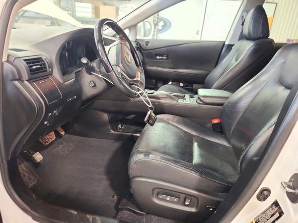 2013 LEXUS RX 350 — DENT