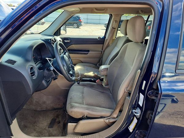 2013 JEEP PATRIOT Sport — DENT