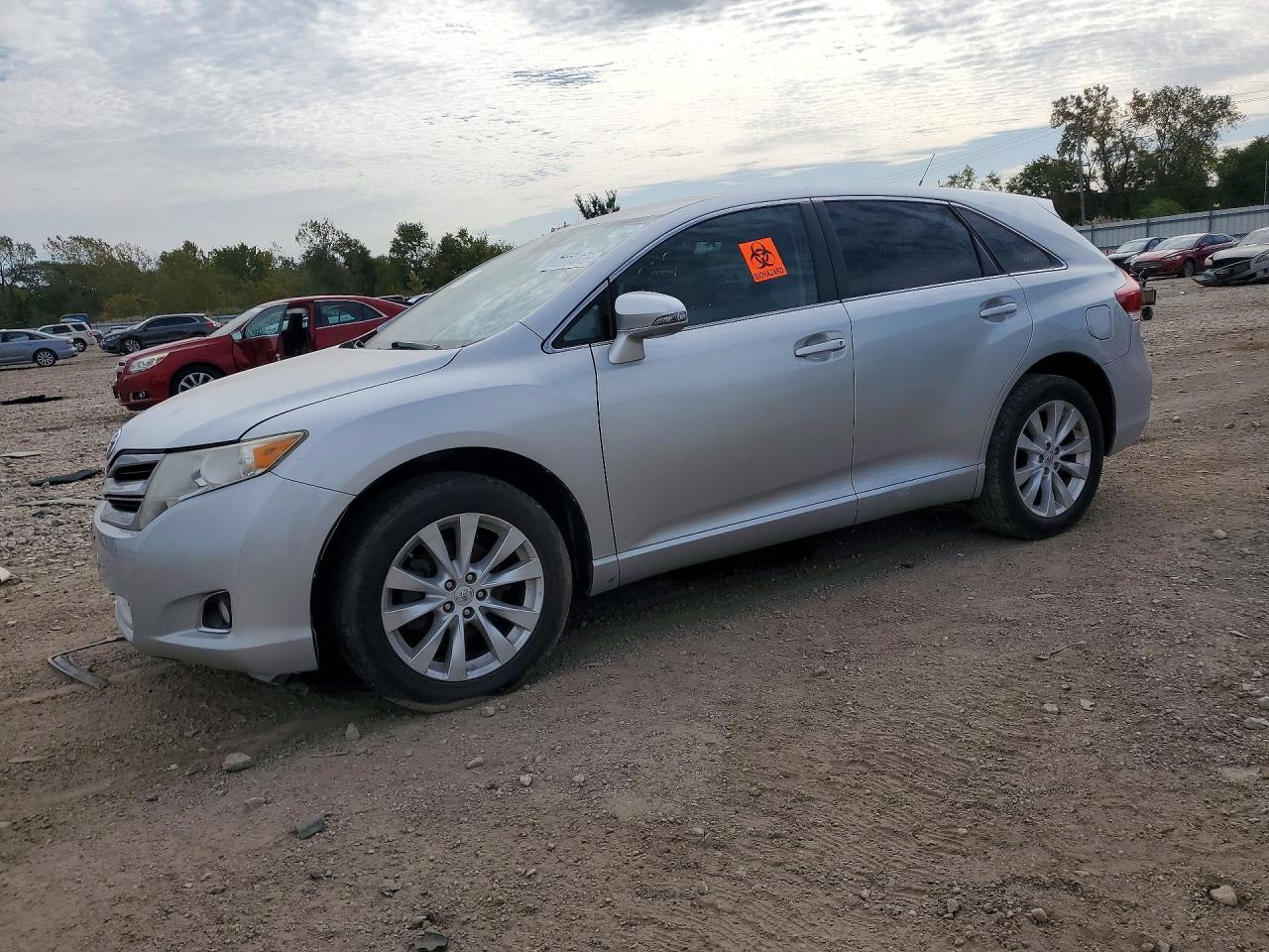 2014 TOYOTA VENZA XLE — Front 3/4