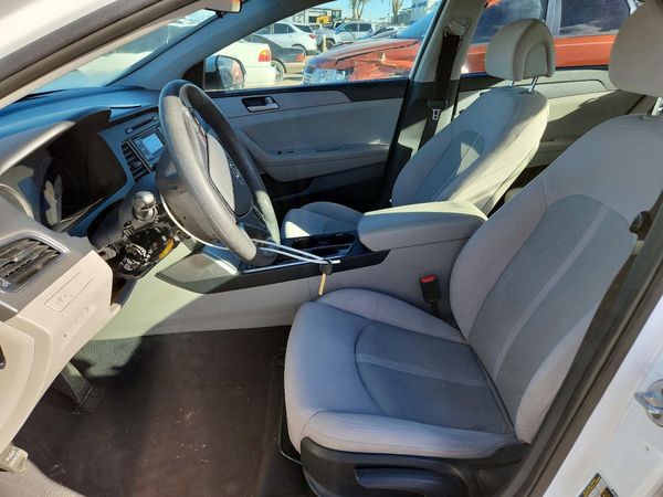 2017 HYUNDAI SONATA SE, Eco — DENT
